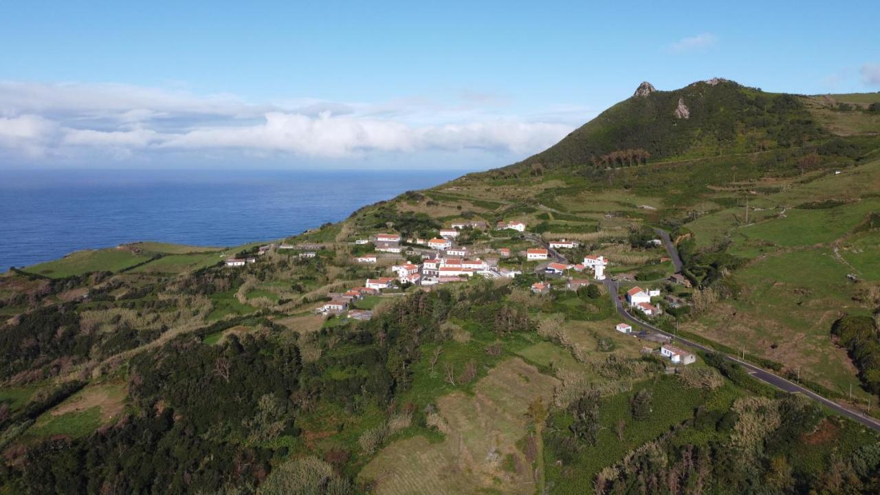 Alojamento Local M&I Lajes das Flores Exterior foto